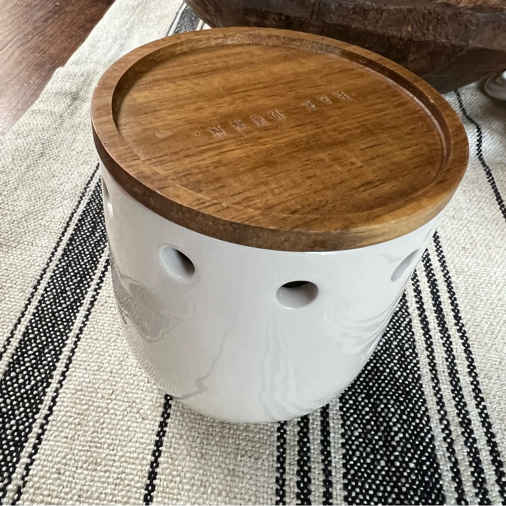 Rae Dunn White Garlic Cellar Storage Jar with Wooden Lid - Picture 3 of 5